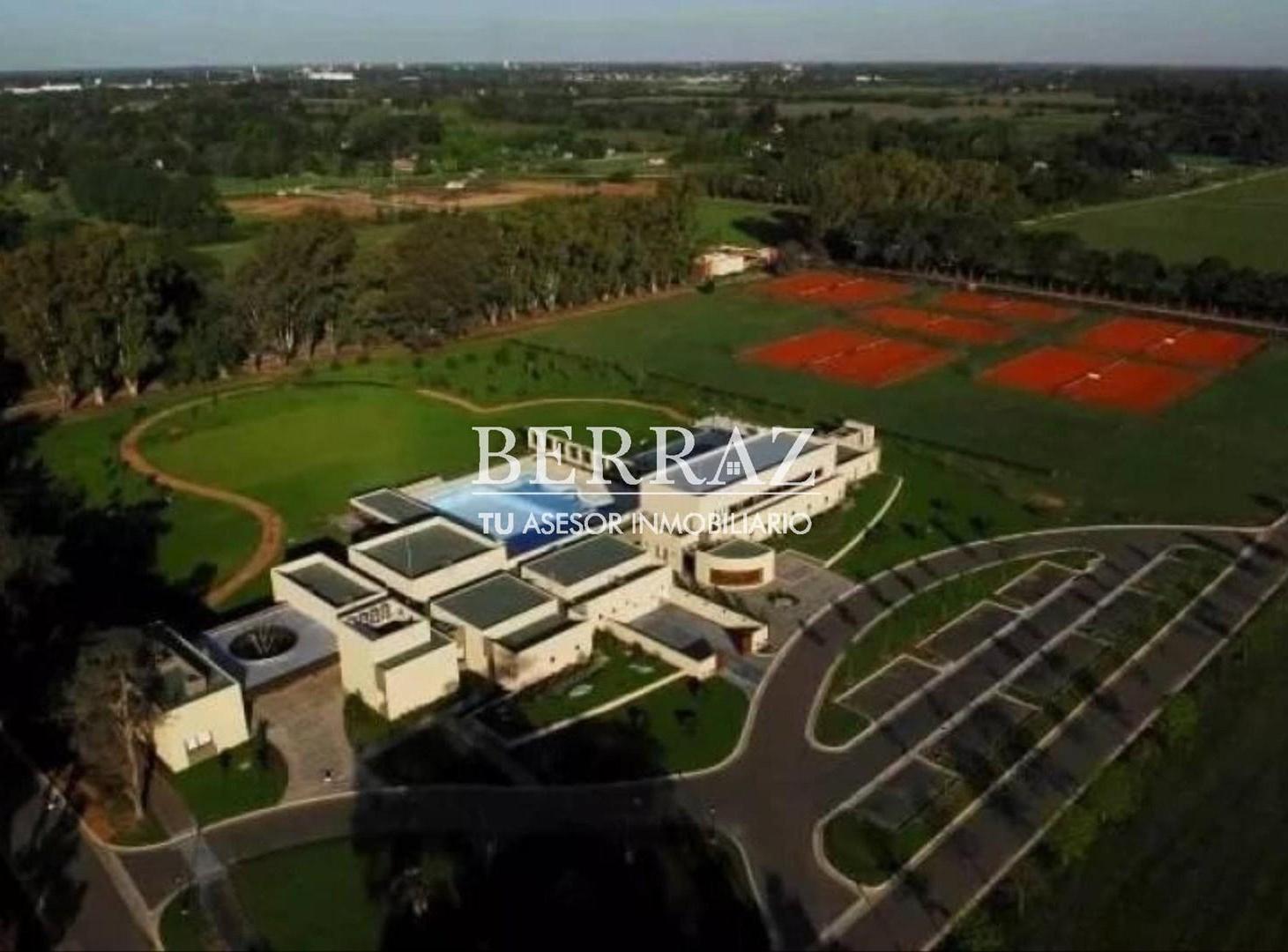 Casa venta 6 ambientes en Haras Santa Maria Los Robles Escobar lote de 1000 m2