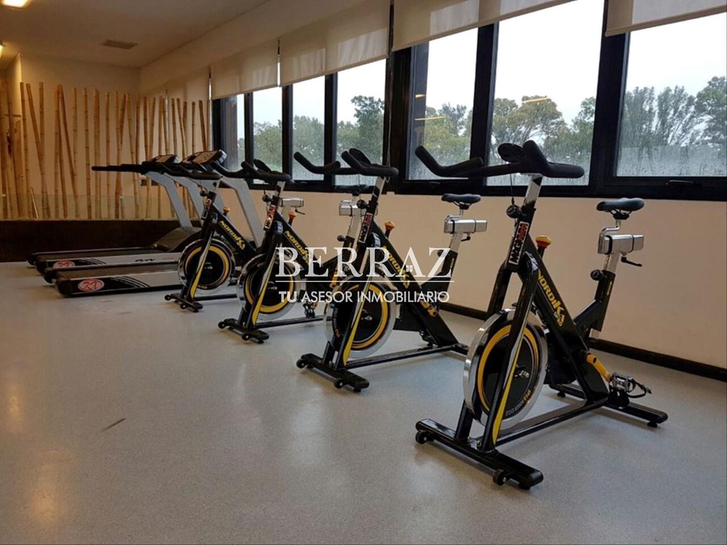Casa venta 6 ambientes en Haras Santa Maria Los Robles Escobar lote de 1000 m2