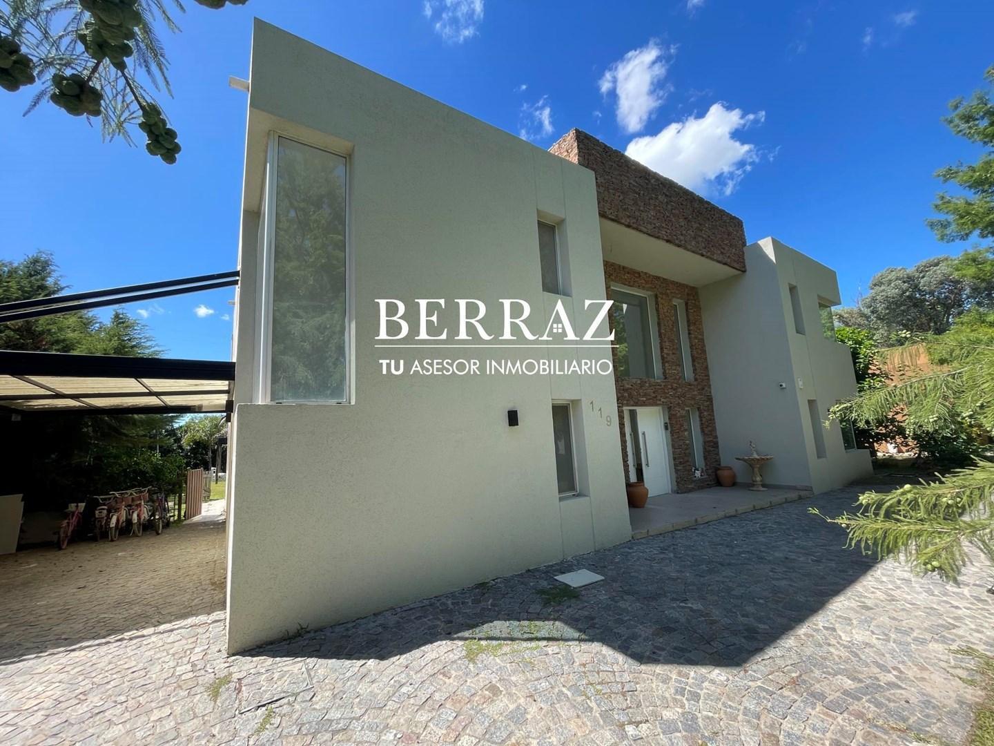 Casa Venta 5 Dormitorios Barrio Sausalito Lote de 800 m2 Pilar