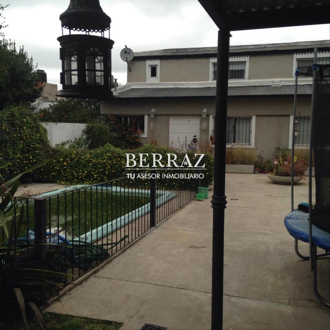 Casa venta 5 ambientes en De Vicenzo Grande Pilar lote de 340 m2
