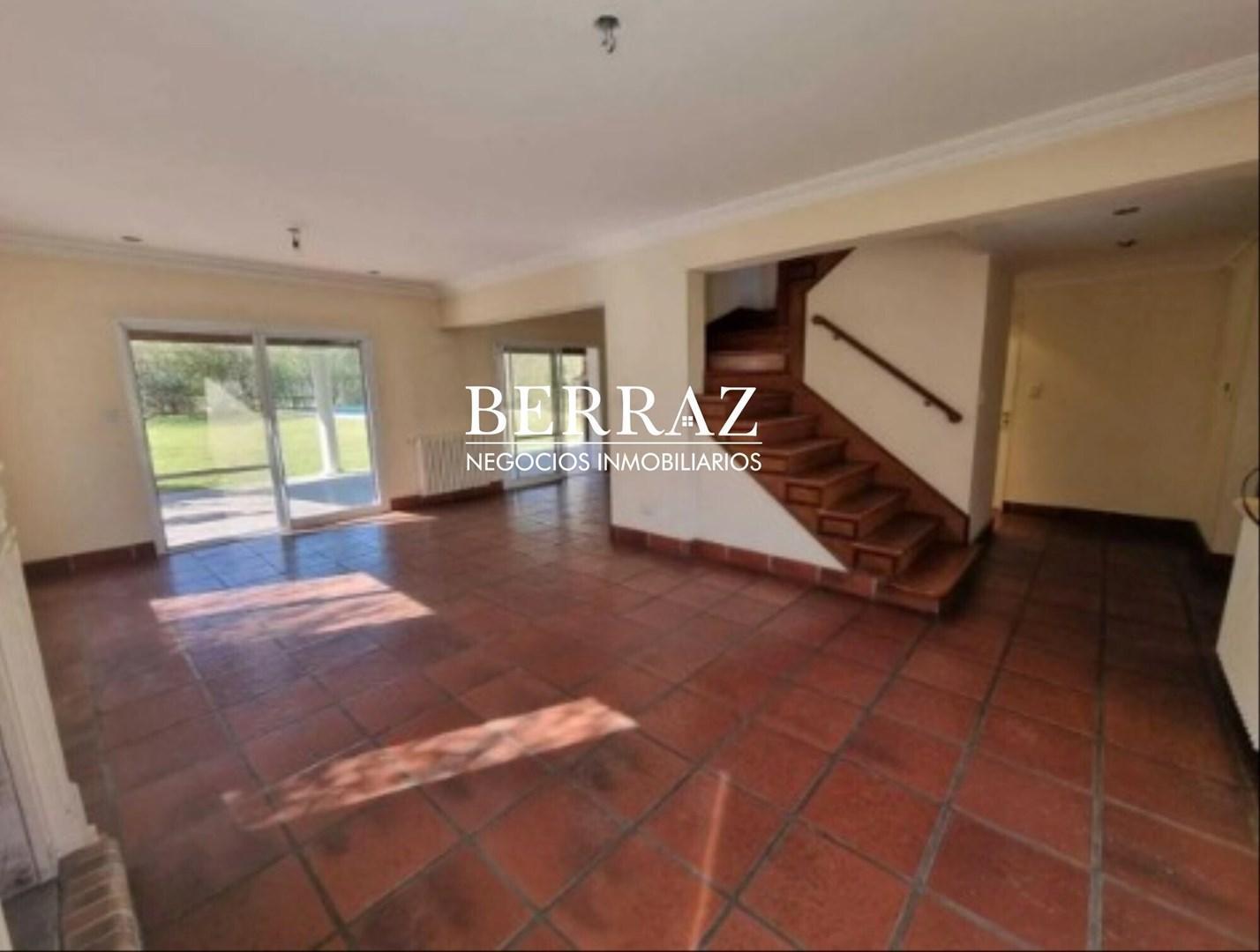 Foto de Casa Venta 4 Dormitorios Barrio Los Pilares Lote de 808 m2 PILAR, imagen 4