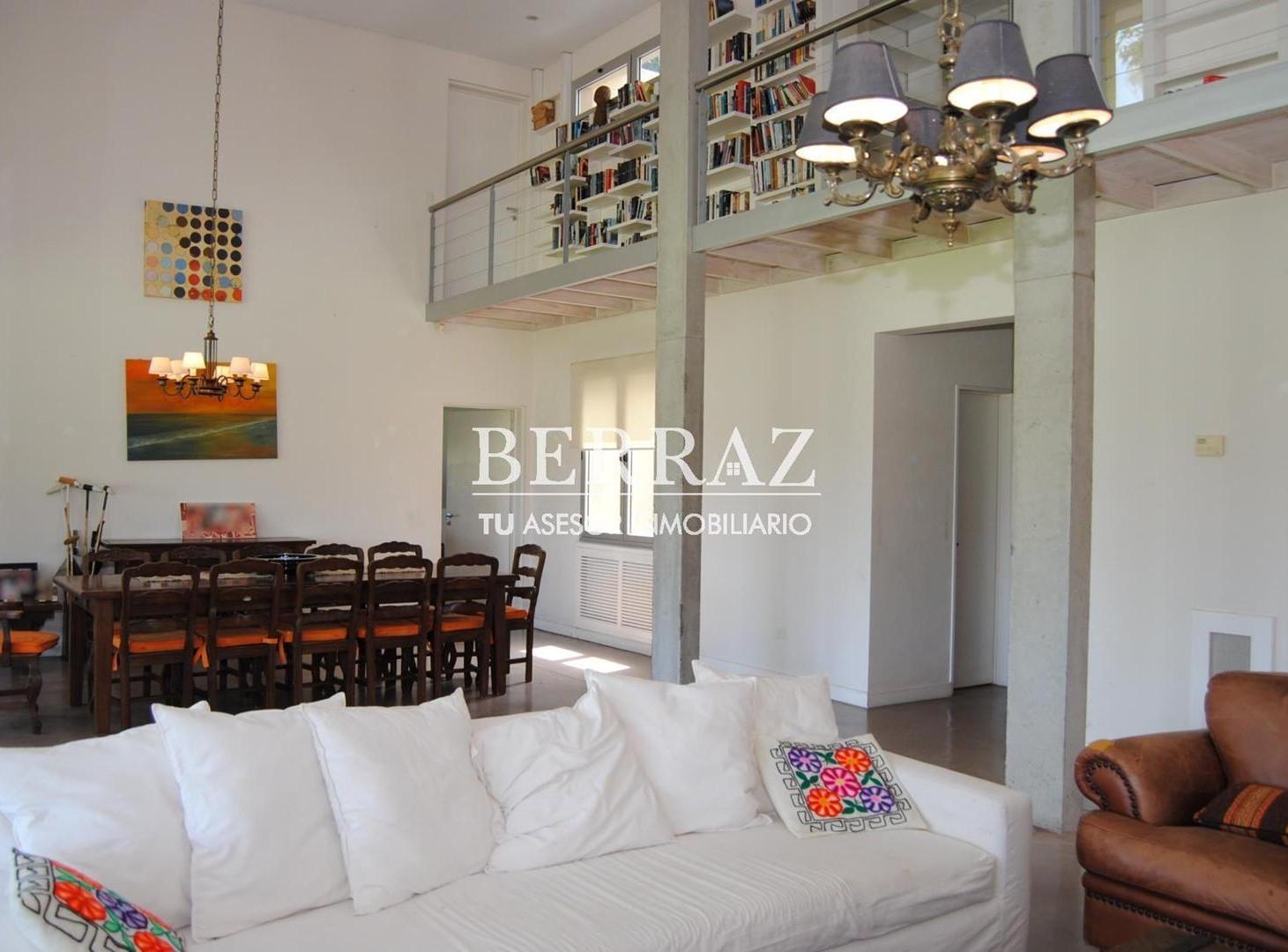 Casa Venta 6 ambientes en San Francisco CC Manzanares a la laguna lote de 2370 m2