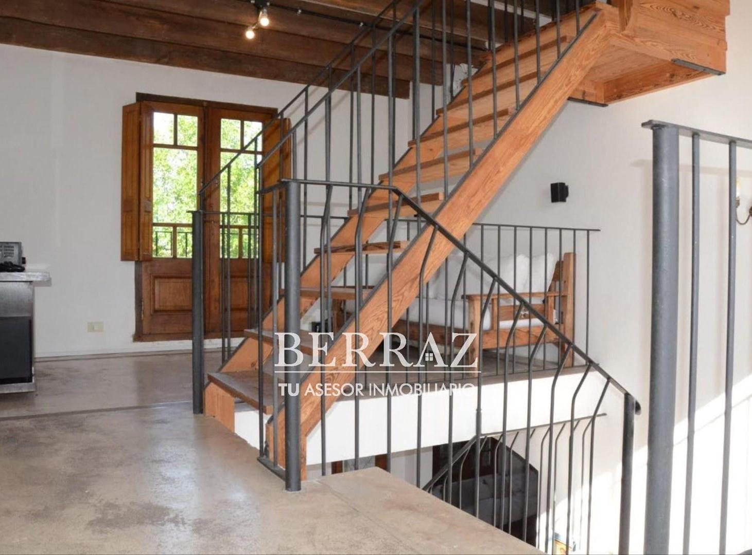 Casa venta 6 ambientes a la laguna en San Marco Villanueva lote de 1065 m2