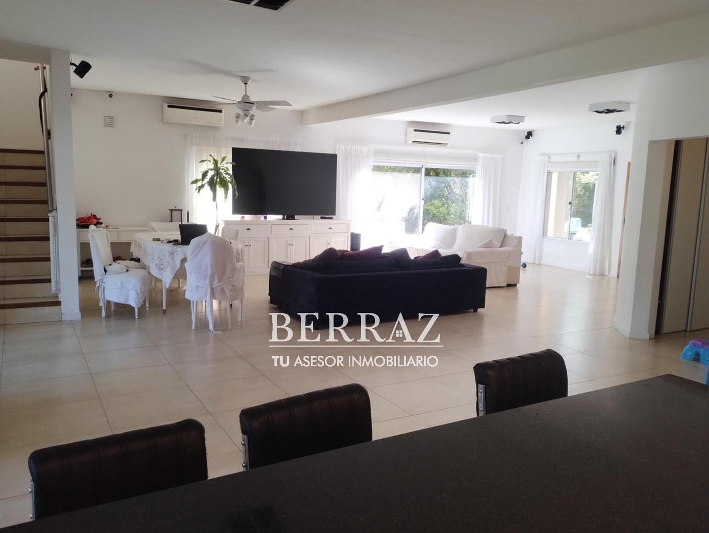 Casa venta 9 ambientes en La Pionera, Estancias del Pilar lote lote 1300 m2