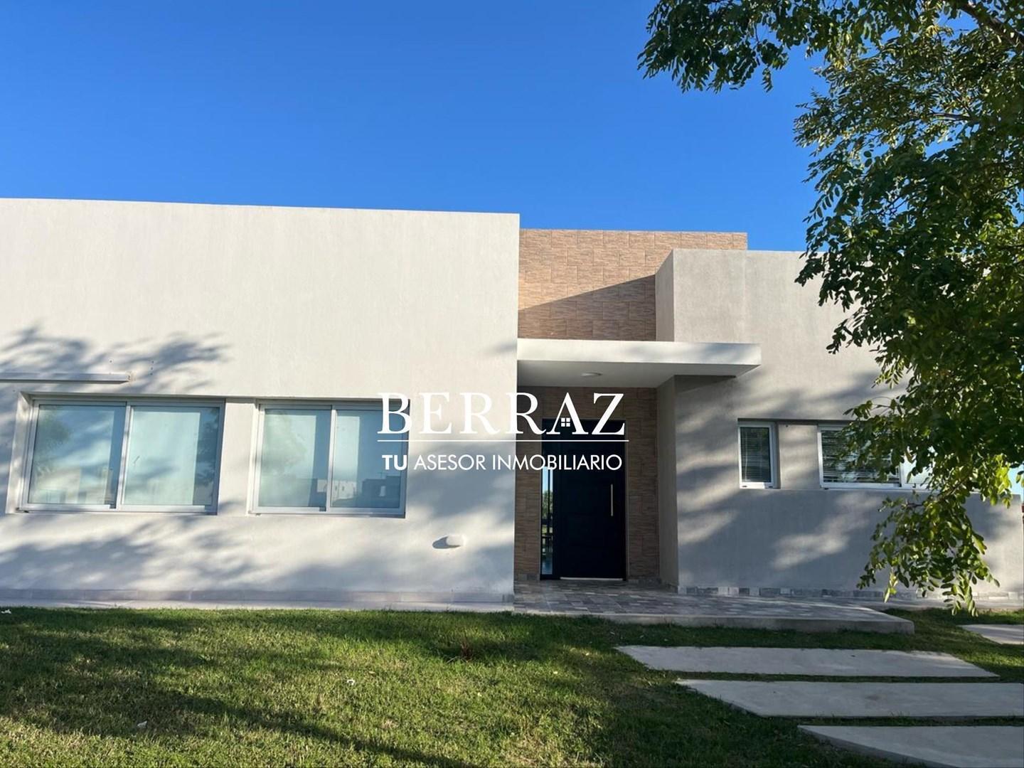 Casa Venta 3 Dormitorios Barrio San Sebastian Area 7 Lote de 828 m2 Escobar