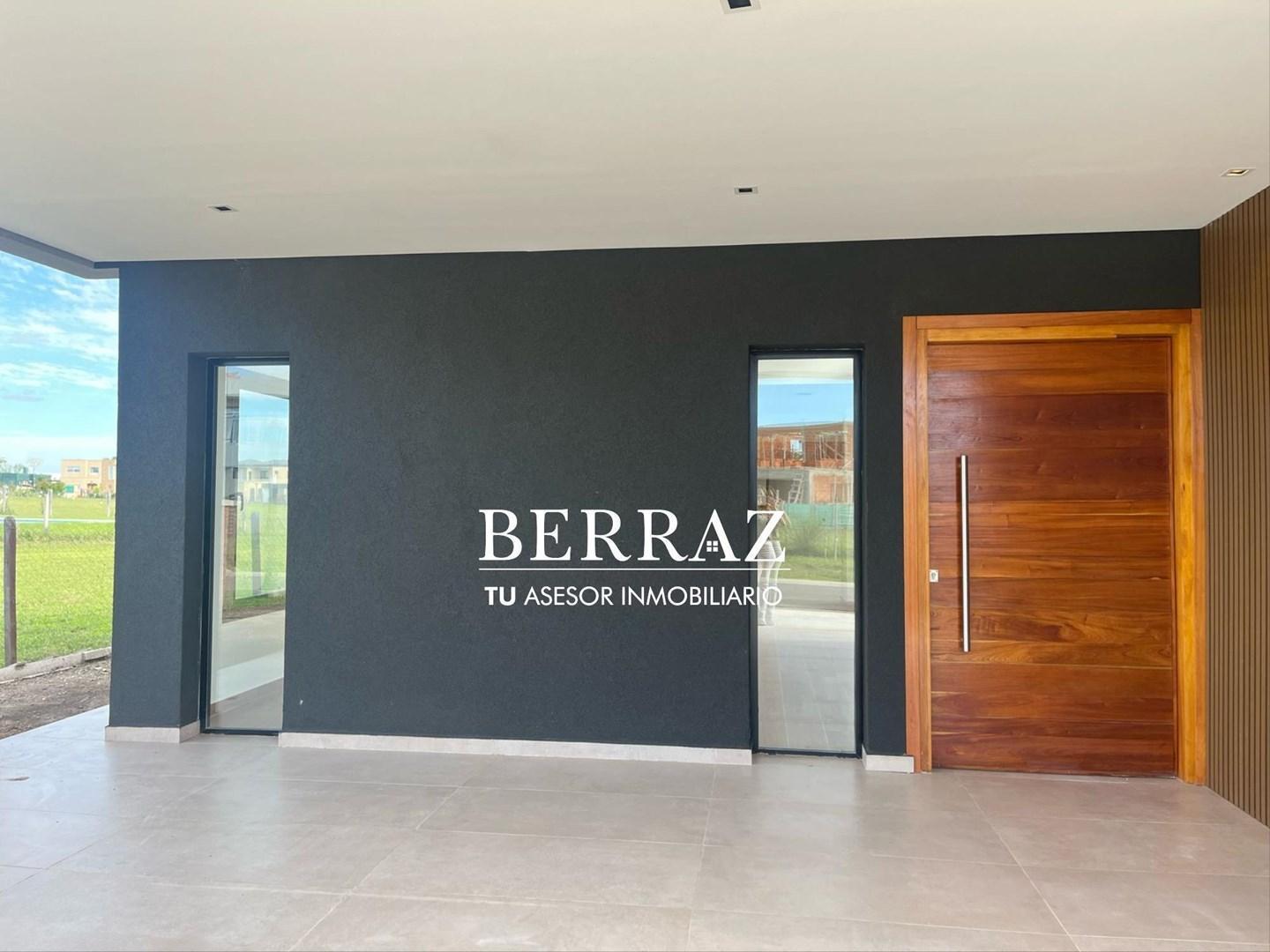 Casa Venta 3 Dormitorios Barrio Santa Lucia Lote 555 m2 Pilar del Este