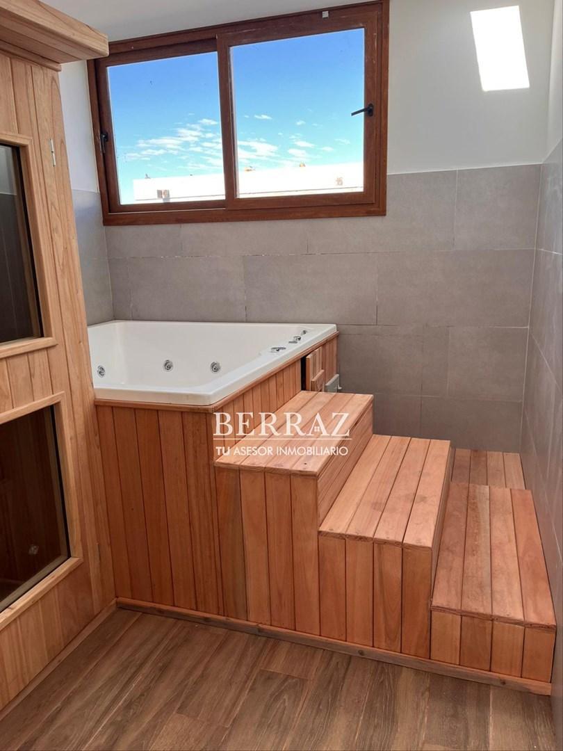 Casa venta 6 ambientes en Castaños lote de 530 m2