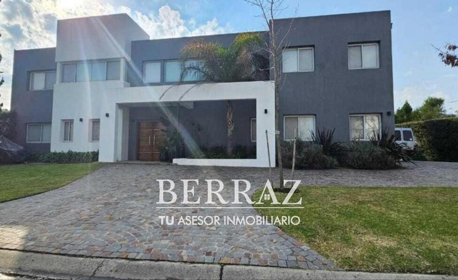 Casa venta 7 ambientes en San Francisco Villanueva lote de 930 m2
