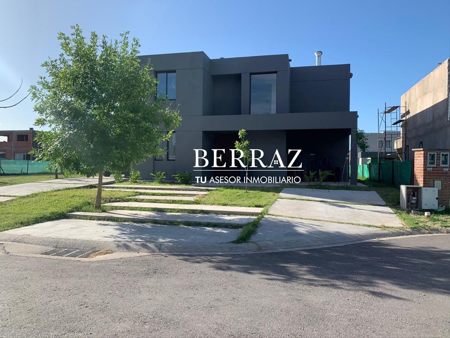 Casa Venta 3 Dormitorios Barrio Lagoon Lote de 520 m2 Pilar