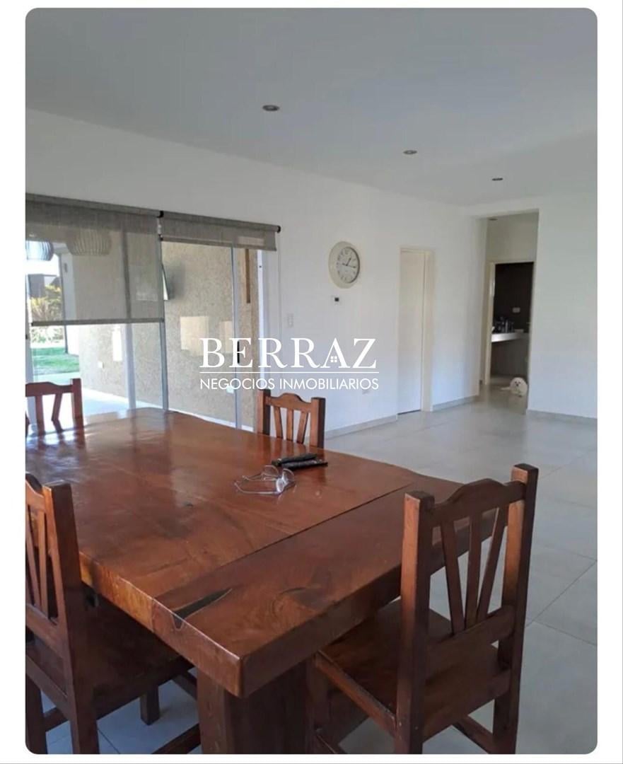 Casa Venta 4 Ambientes Barrio San Ramón , Lote de 475 m2 Pilar del Este, Zona Norte