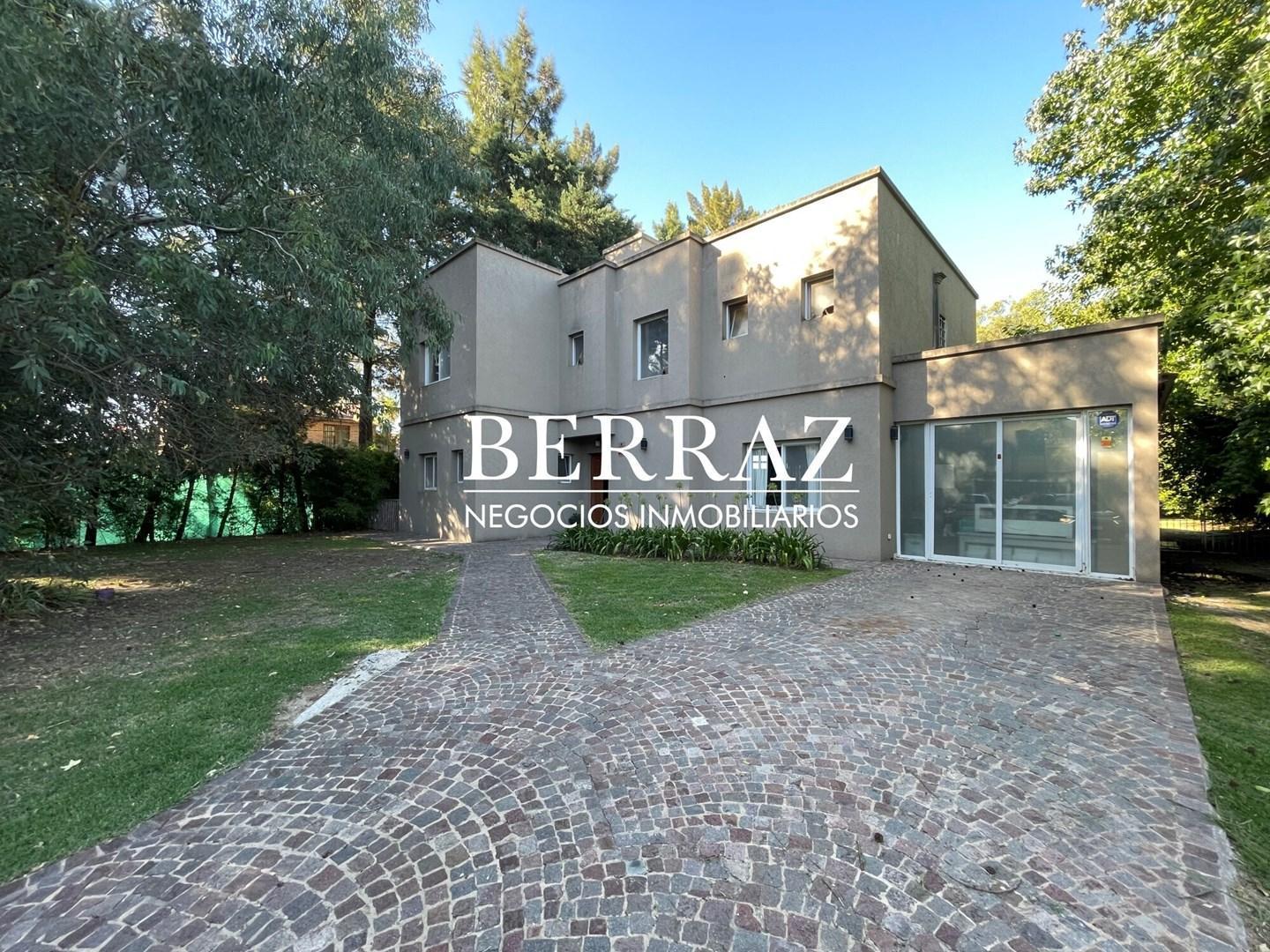 Casa Venta 4 Dormitorios Barrio La Delfina Lote de 745 m2 Pilar, Zona Norte
