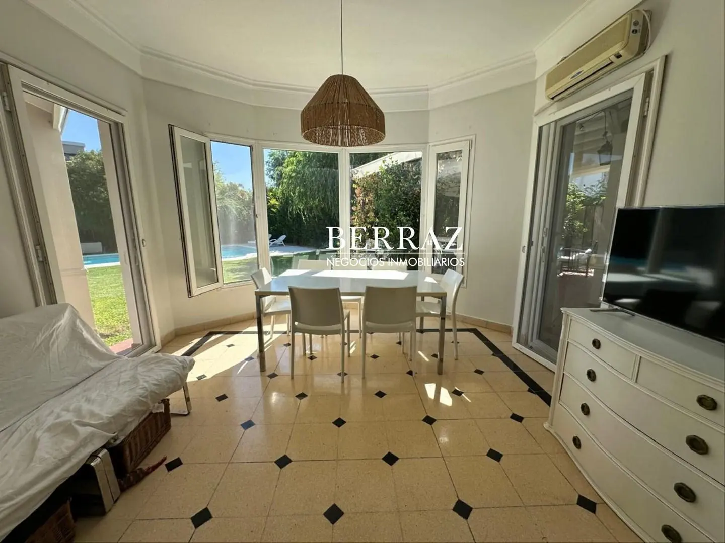 Casa Venta 4 Dormitorios Haras del Pilar La Caballeriza Lote de 800 m2 Pilar 4