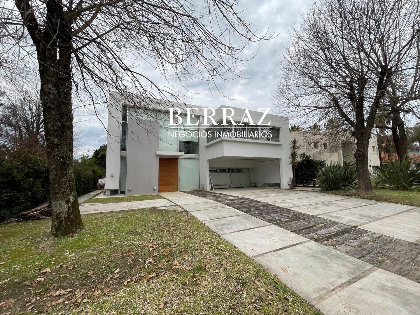 Casa Venta 4 Dormitorios Lote de 850 m2 Haras La Pradera Pilar