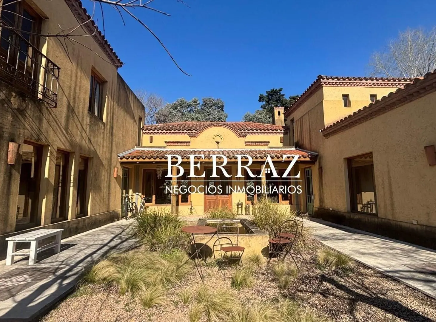 Casa Venta 4 Dormitorios CC San Francisco Lote de 1490 m2 Manzanares Pilar 3