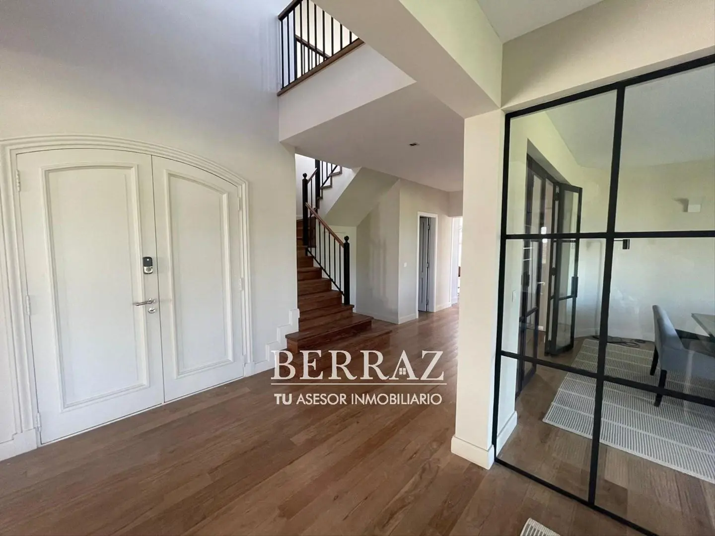 Casa alquiler Anual 6 ambientes en La Argentina II Estancias de Pilar lote de 1850 m2 3