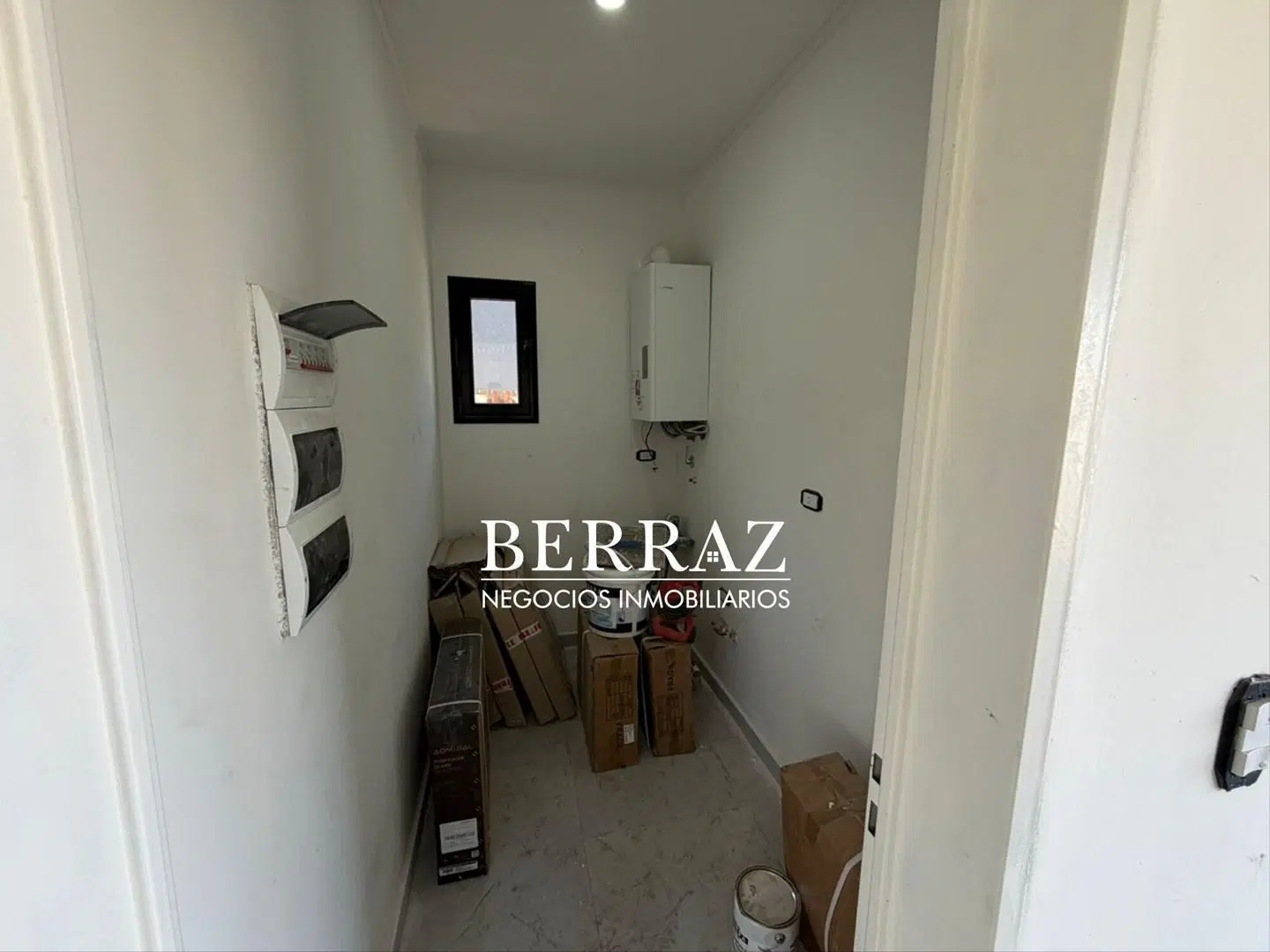 Casa Venta 4 Dormtorios Barrio Santa Elena Lote de 576 m2 Pilar del Este 2