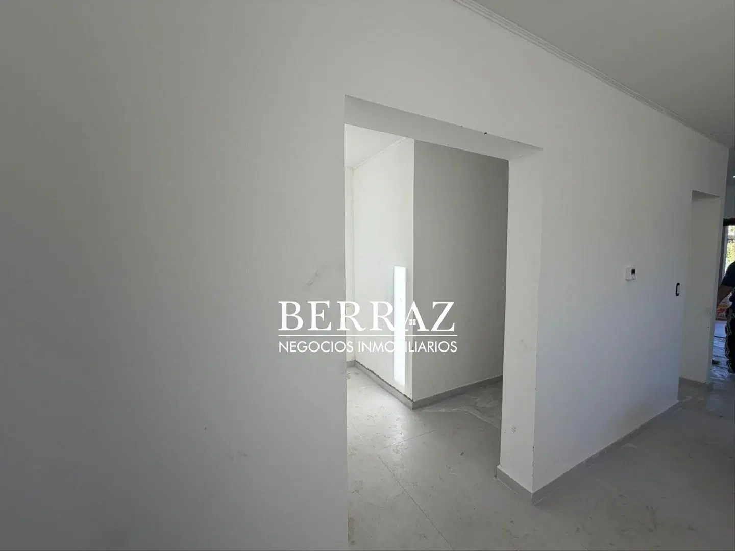 Casa Venta 4 Dormtorios Barrio Santa Elena Lote de 576 m2 Pilar del Este 5