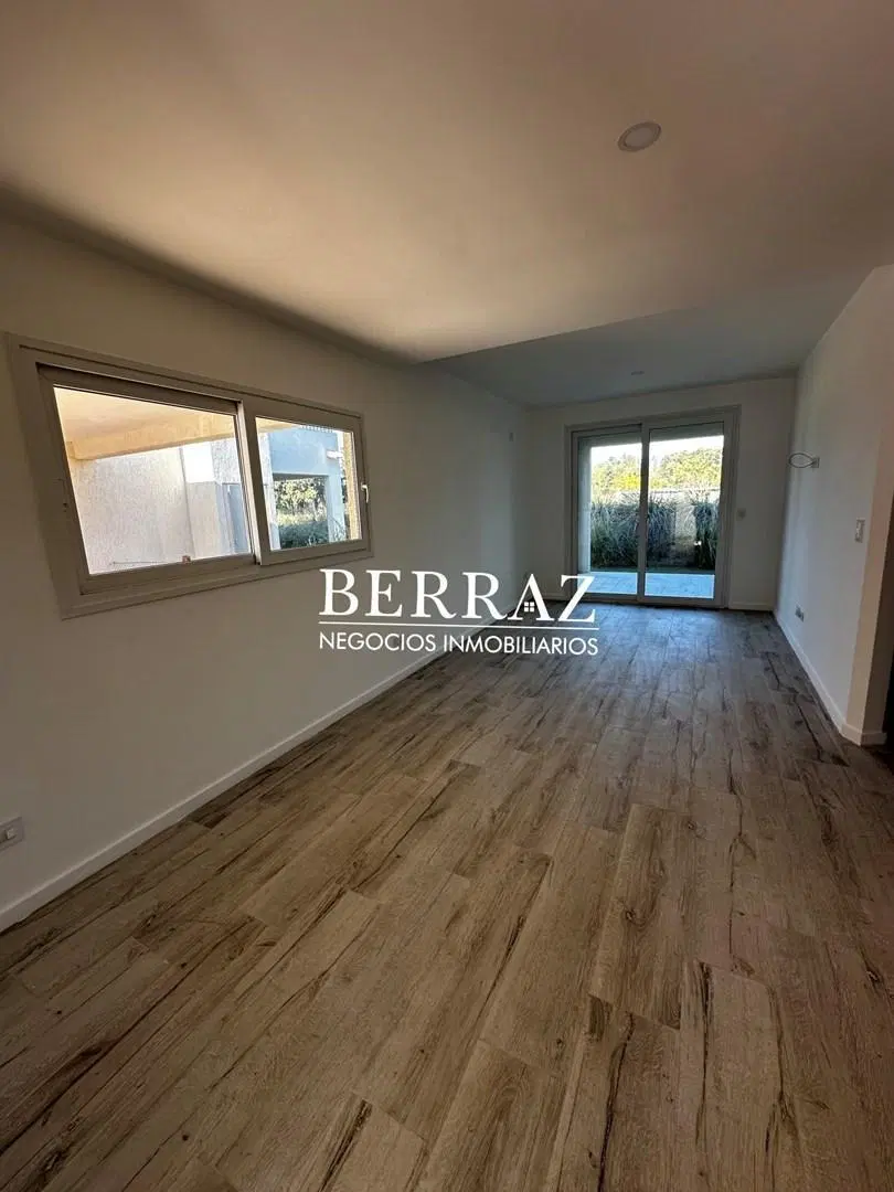 Duplex Alquiler 4 Ambientes Chic Village 222 m2 , Pilar, Zona Norte 1