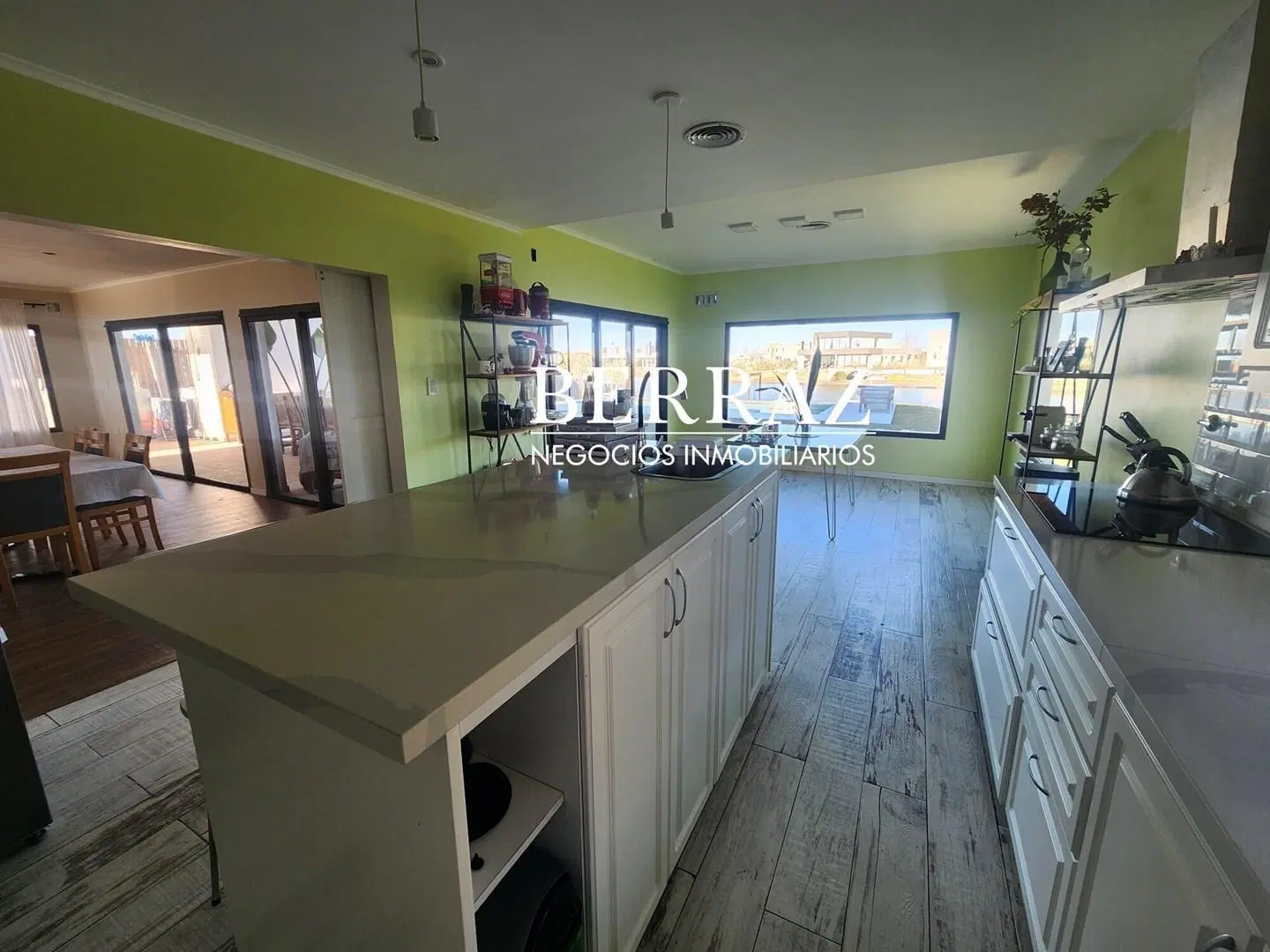 Casa Alquiler Amoblado 5 Dormitorios Barrio San Sebastián Lote de 857 m2 Escobar 3