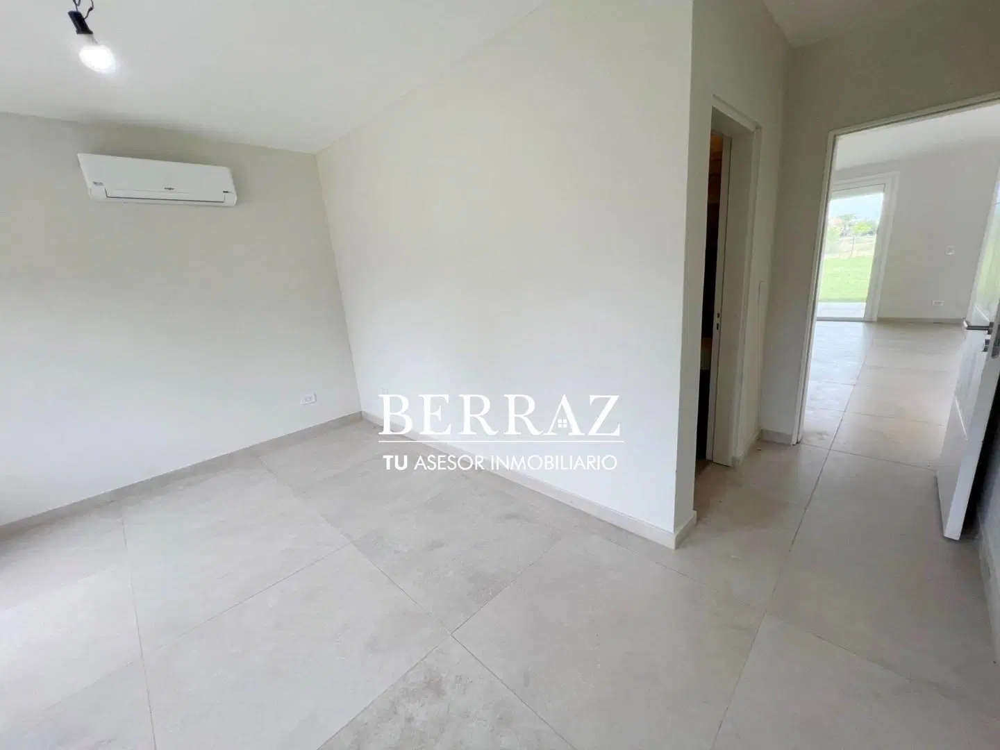 Casa Alquiler 4 Dormitorios Haras Santa Maria Lote de 1081 m2 Escobar 3