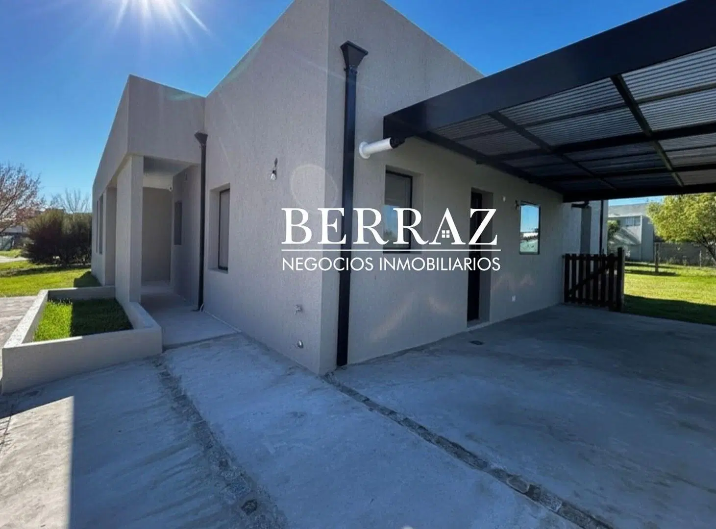 Casa Venta 3 Dormitorios Barrio El Canton Golf Lote de 806 m2 Escobar 2