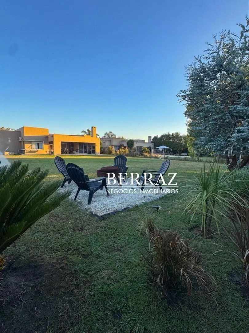 Casa Venta 3 Dormitorios Barrio Altos de Manzanares Lote de 1129 m2 Pilar, Zona Norte 2