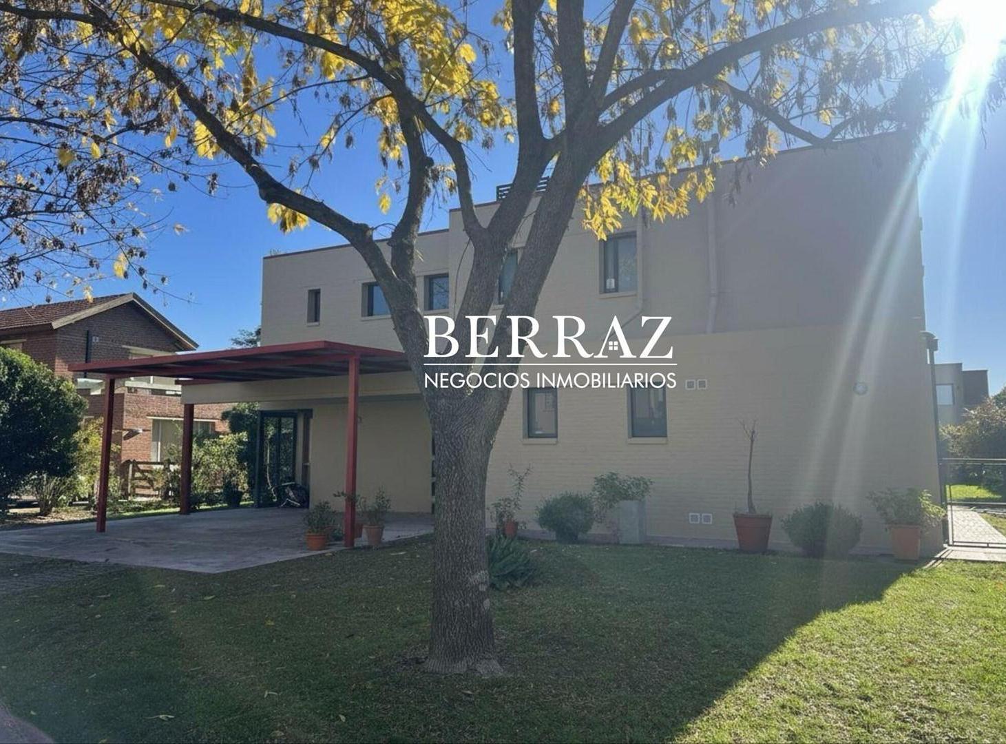 Casa Venta 3 Dormitorios Barrio Los Eucaliptos Lote de 734 m2 Haras Santa Maria, Escobar