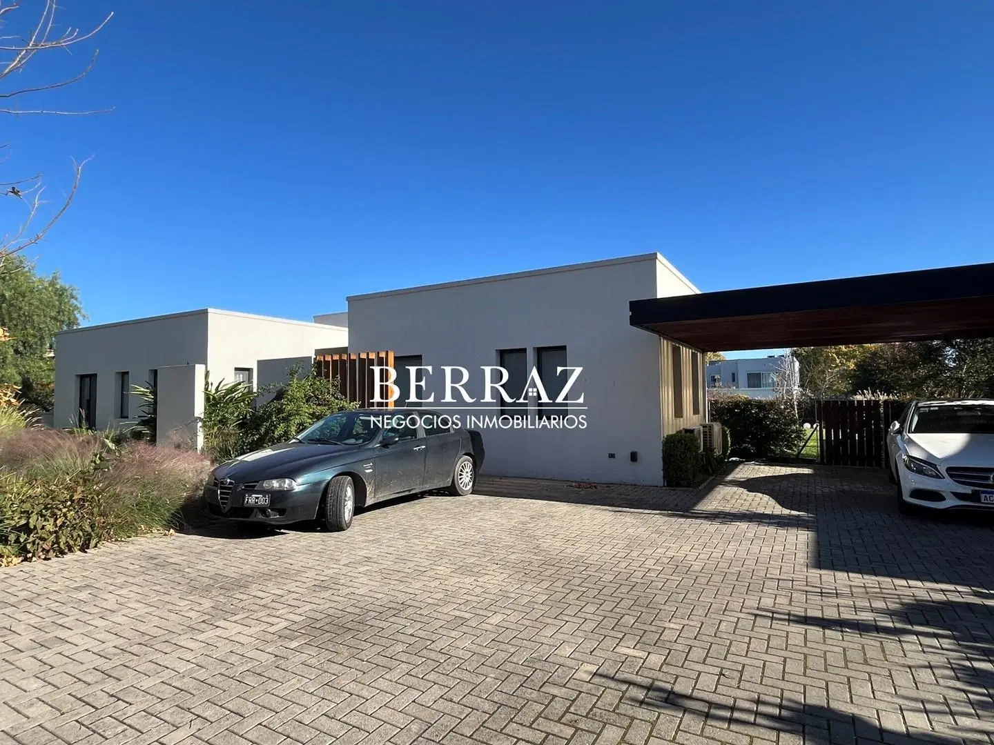 Casa Venta 4 Dormitorios Estancias del Pilar, Lote de 1205 m2 Pilar 4