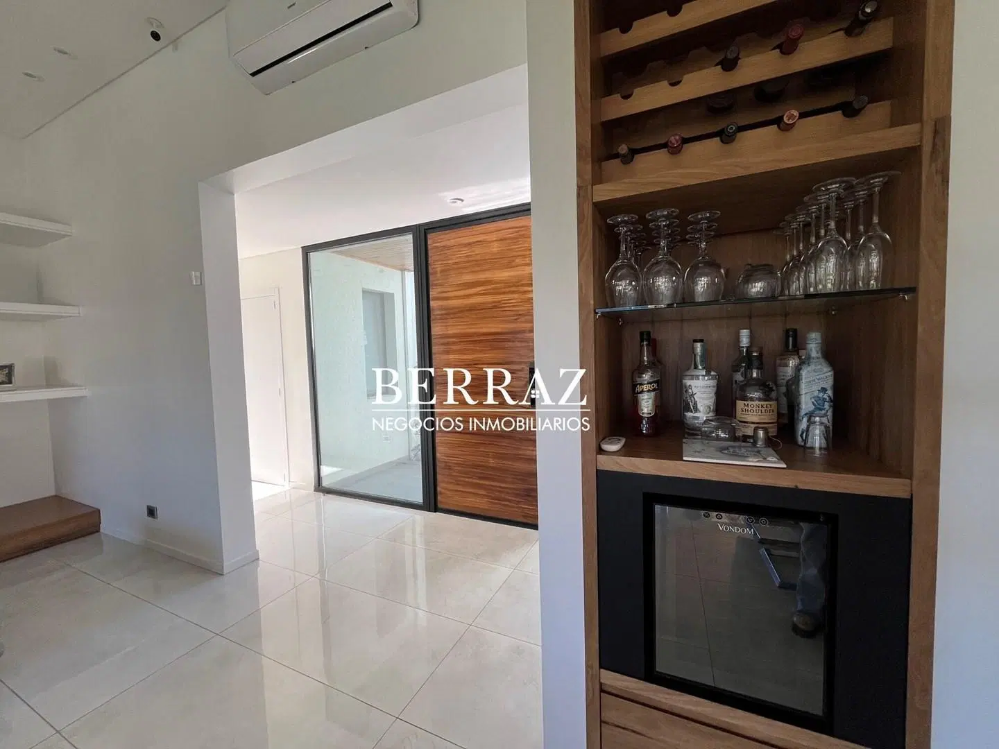 Casa Venta 4 Dormitorios Estancias del Pilar, Lote de 1205 m2 Pilar 8