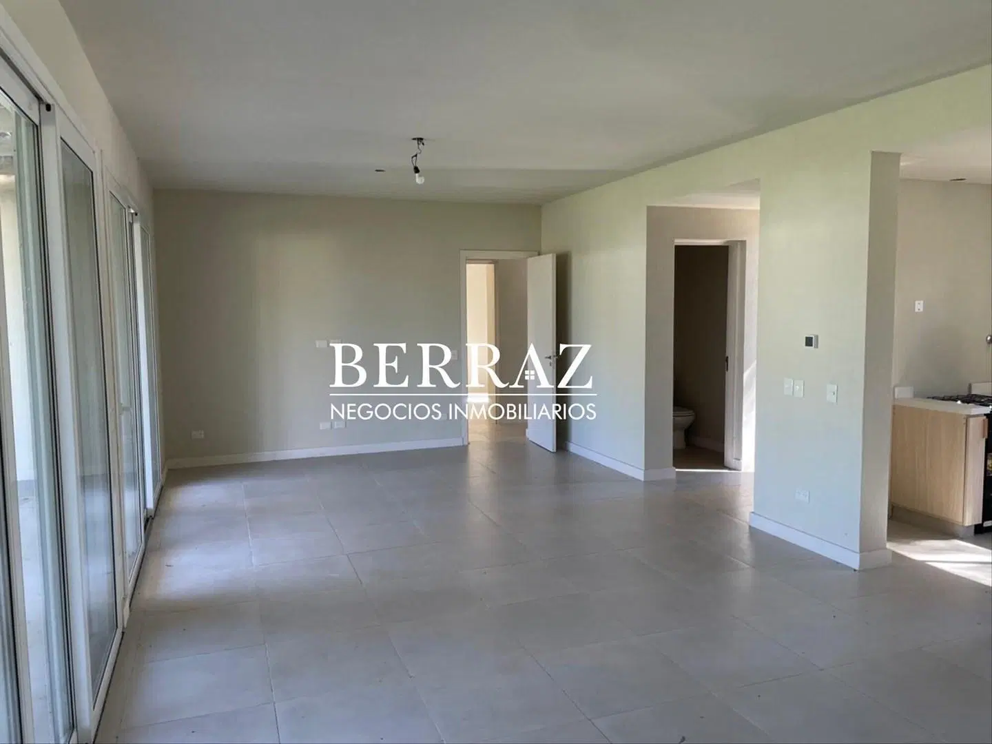 Casa Venta 3 Dormitorios Barrio Santa Clara Lote de 715 m2 Manzanares, Pilar 1