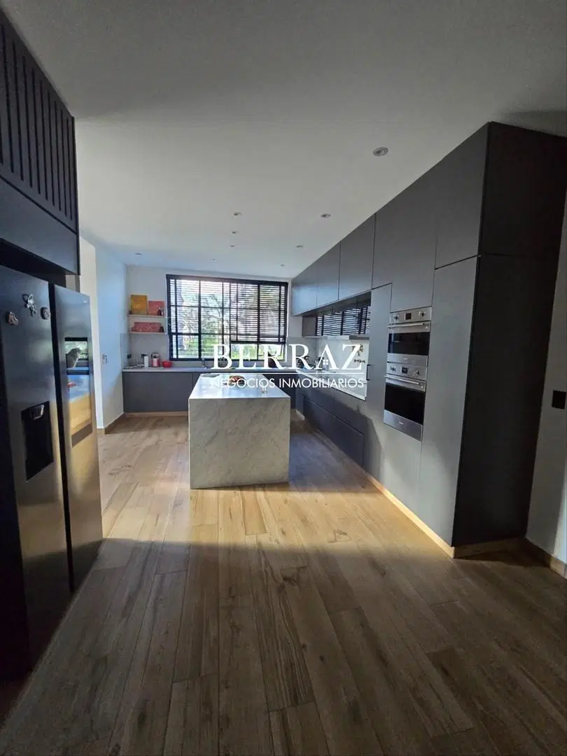 Casa Venta 4 Dormitorios Barrio Cabos del Lago Lote de 894 m2 Nordelta , Tigre 3