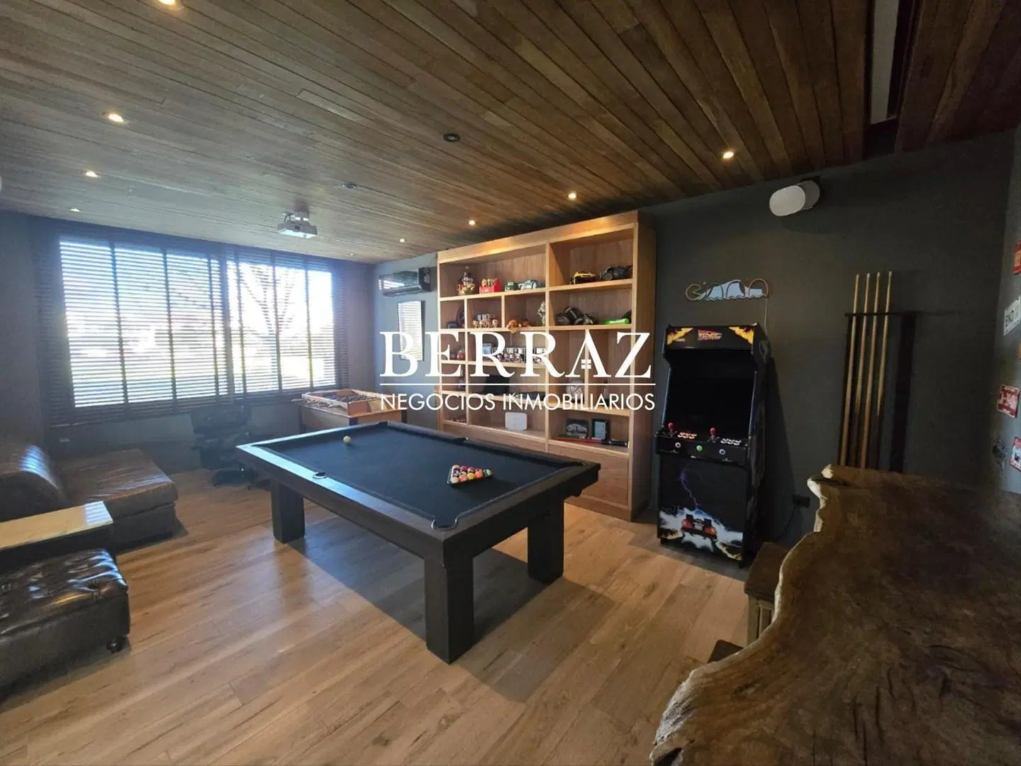 Casa Venta 4 Dormitorios Barrio Cabos del Lago Lote de 894 m2 Nordelta , Tigre 4