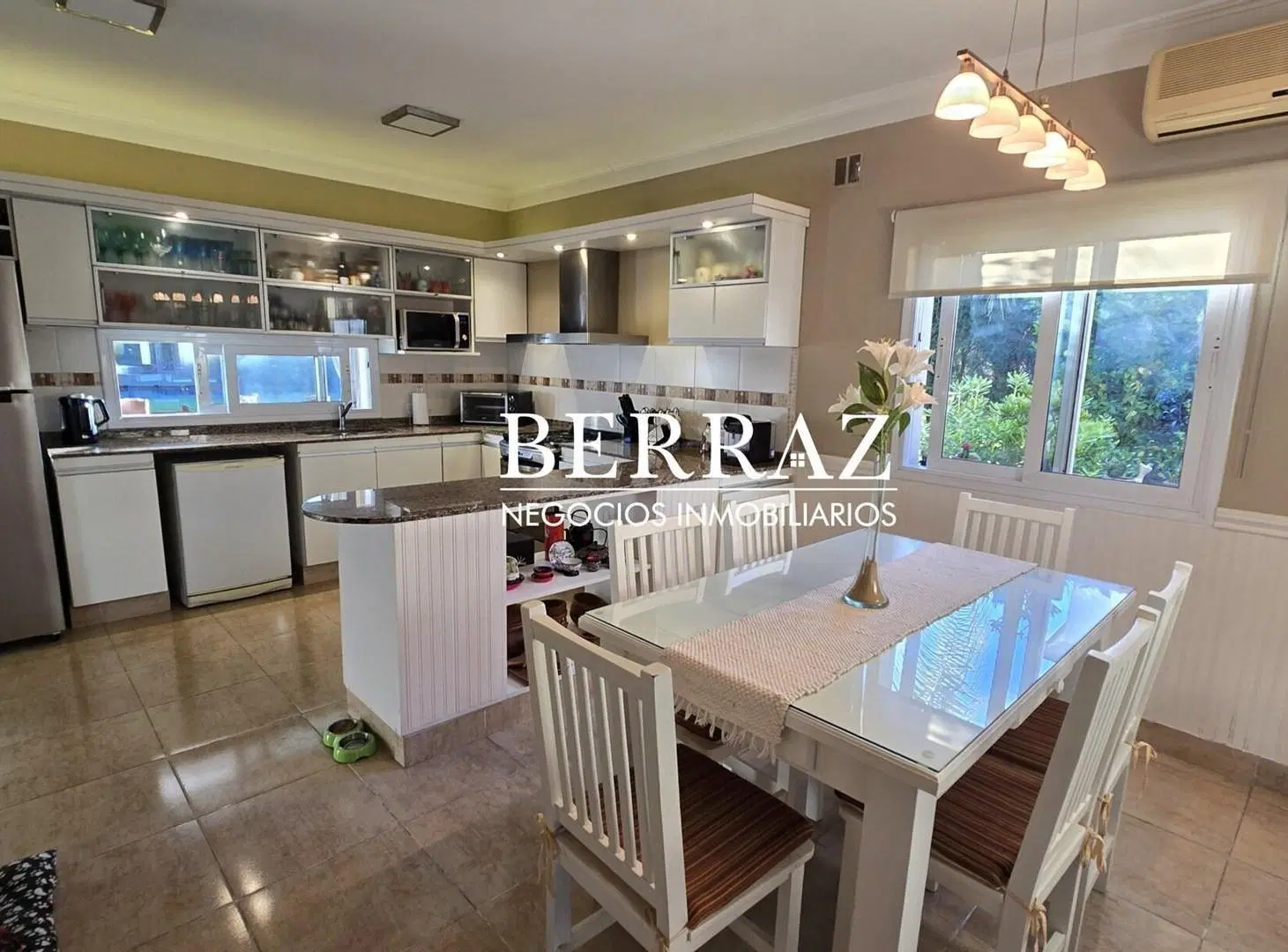 Casa en Venta 4 Dormitorios Barrio Los Jazmines Lote de 851 m2 Pilar del Este 4