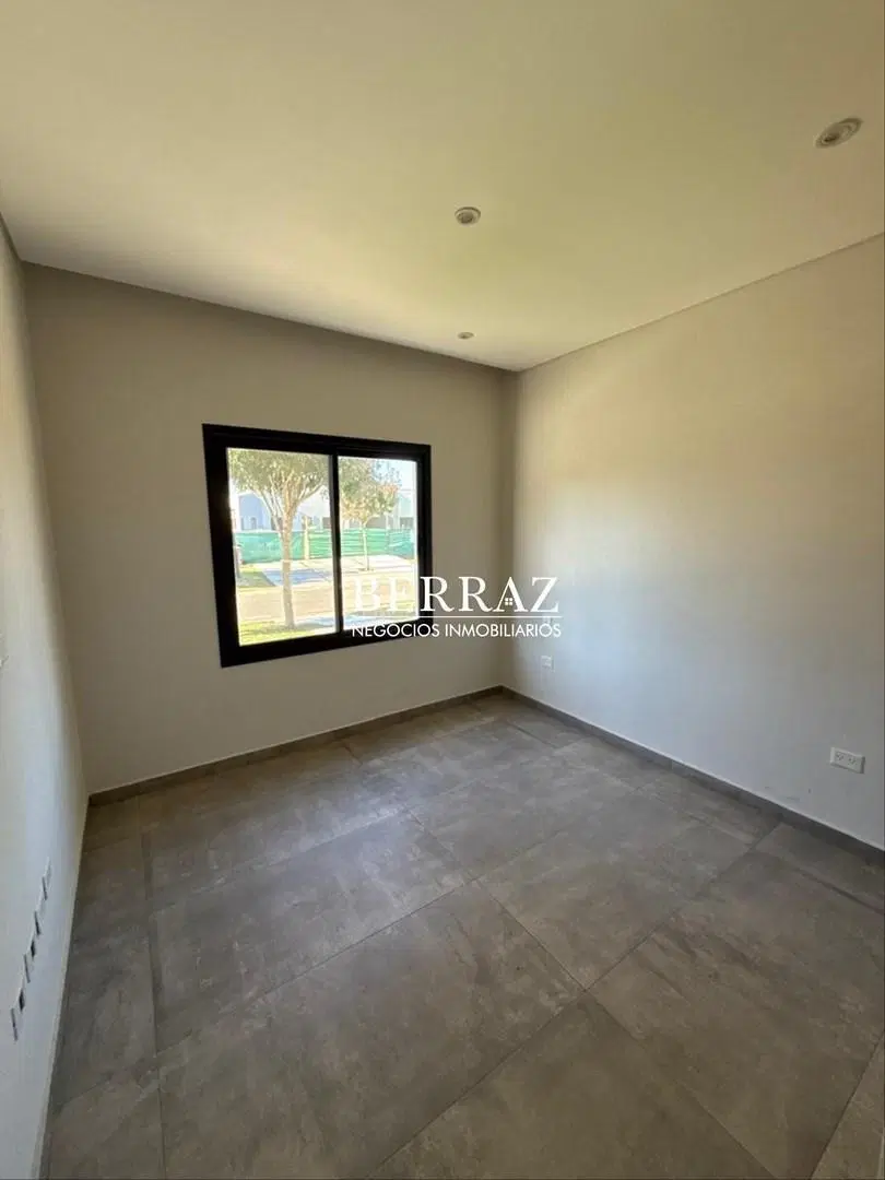 Casa Venta 3 Dormitorios Lote de 450 m2 Barrio Santo Tomás, Derqui, Pilar 5