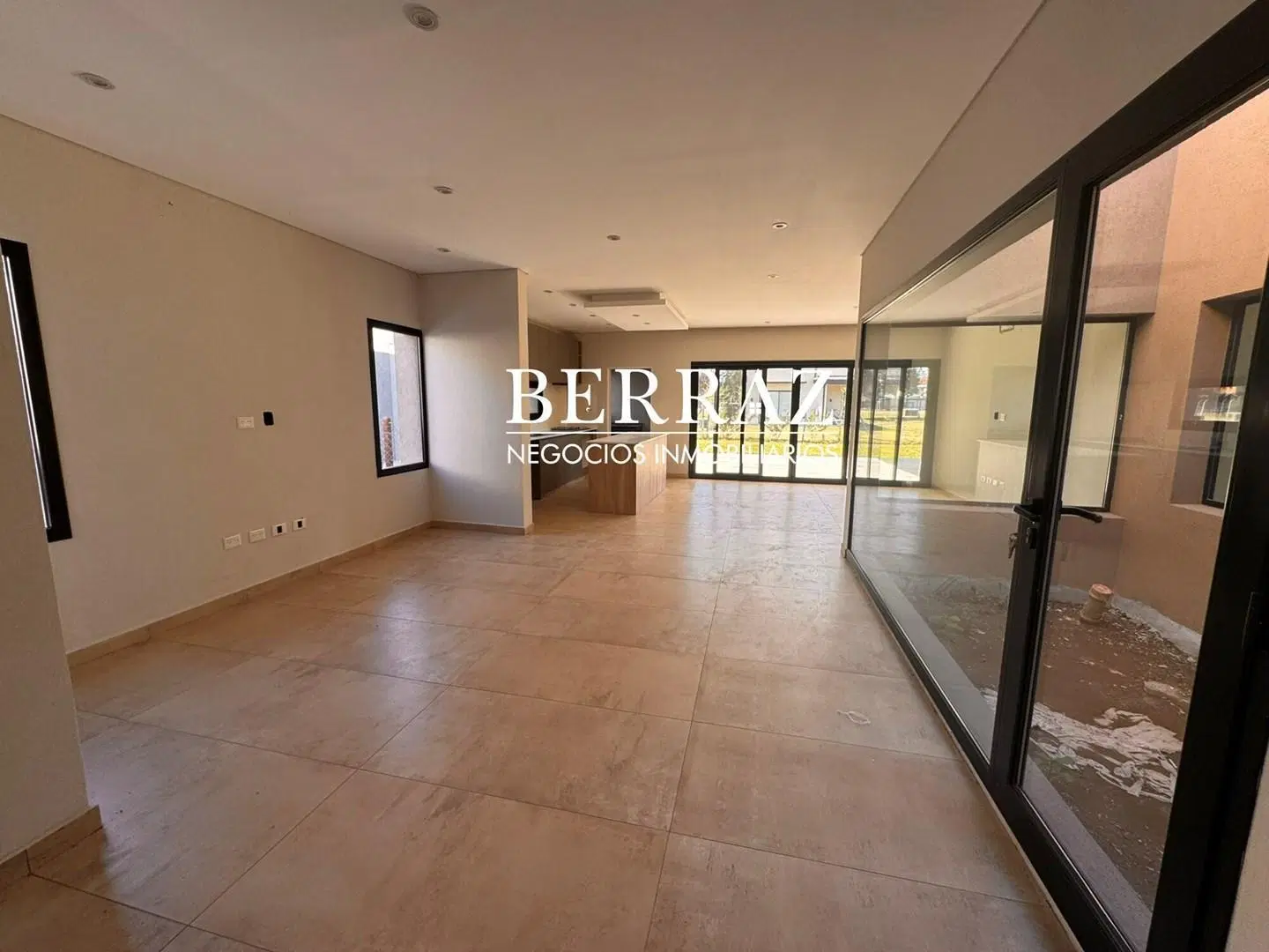 Casa Venta 5 Ambientes Lote de 450 m2 Barrio Santo Tomás, Derqui, Pilar 8