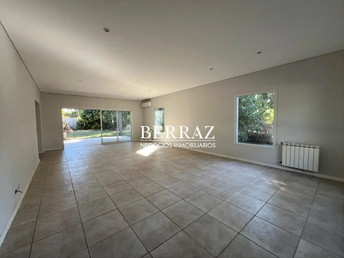 Casa Venta 3 Dormitorios Barrio San Matías Lote de 800 m2 Escobar 2