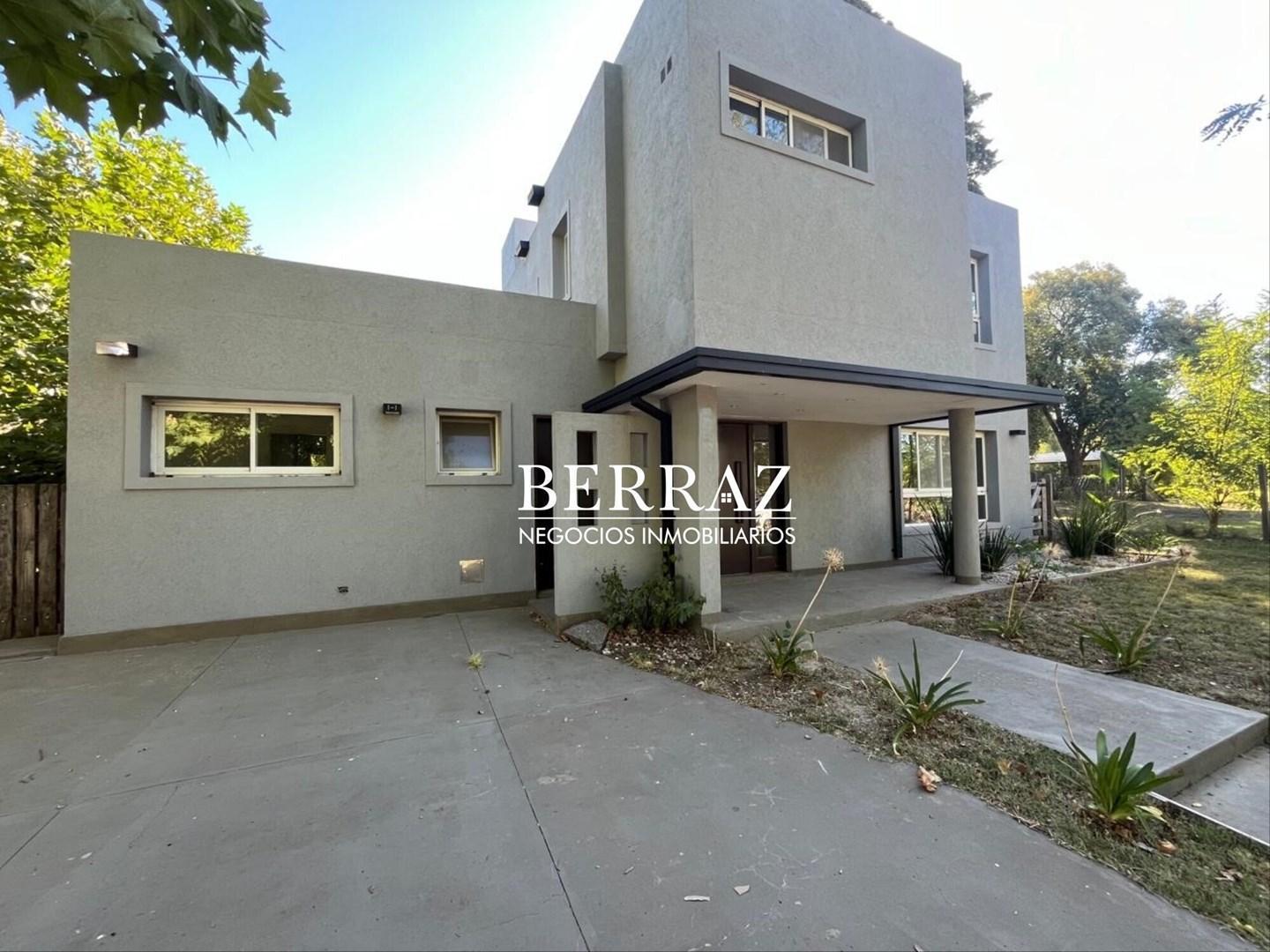 Casa Venta 3 Dormitorios Barrio San Matías Lote de 800 m2 Escobar