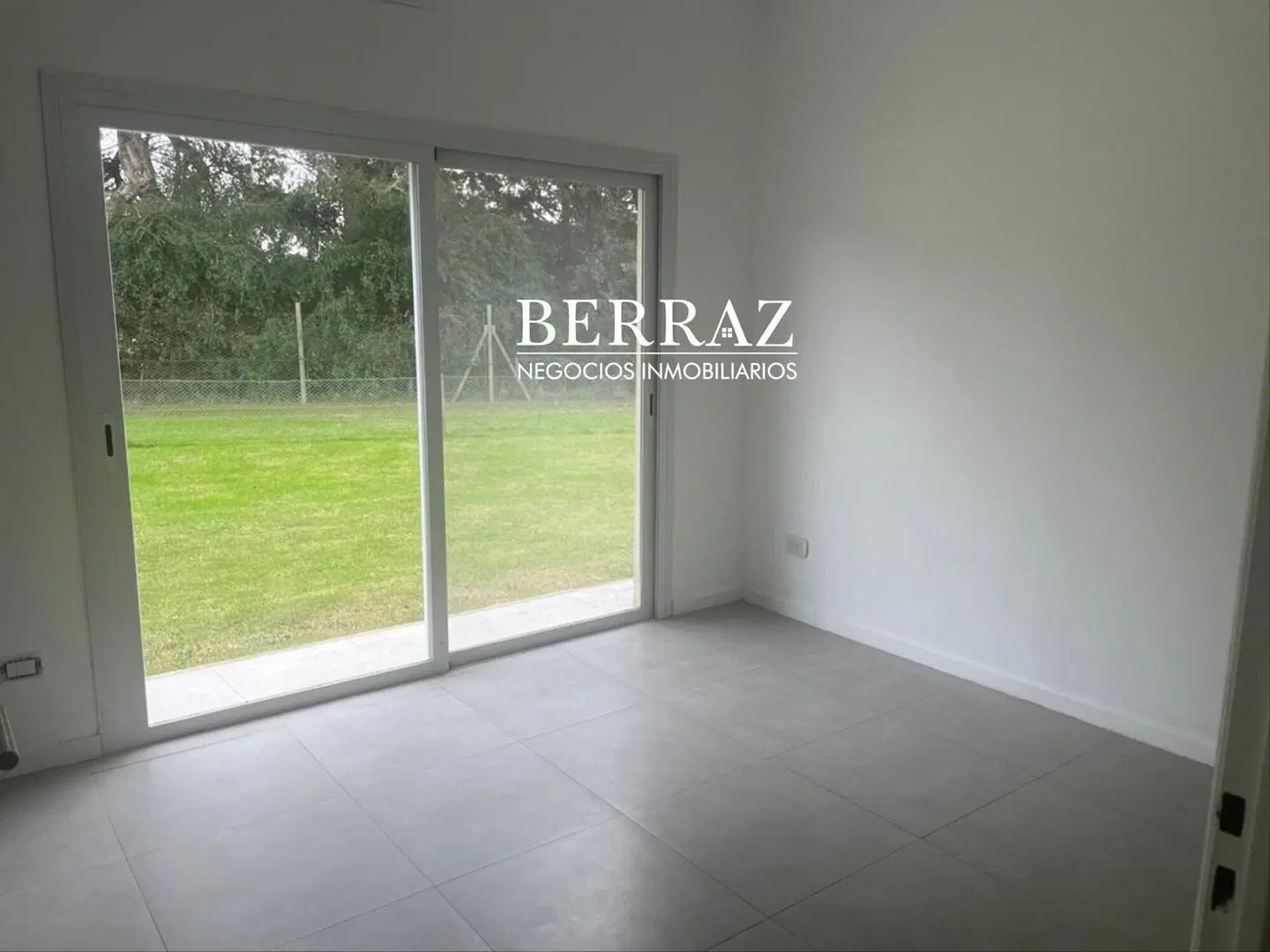 Casa Alquiler Anual 3 Dormitorios Barrio La Argentina Lote de 1213 m2 Estancias del Pilar 4