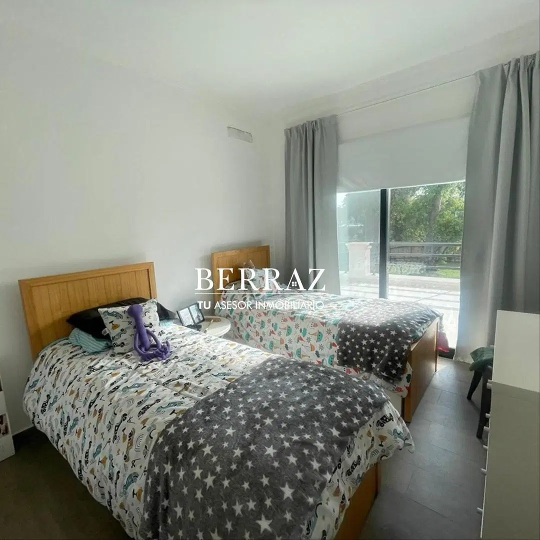 Casa Venta 3 Dormitorios Lote de 871 m2 Barrio San Matias Escobar 2