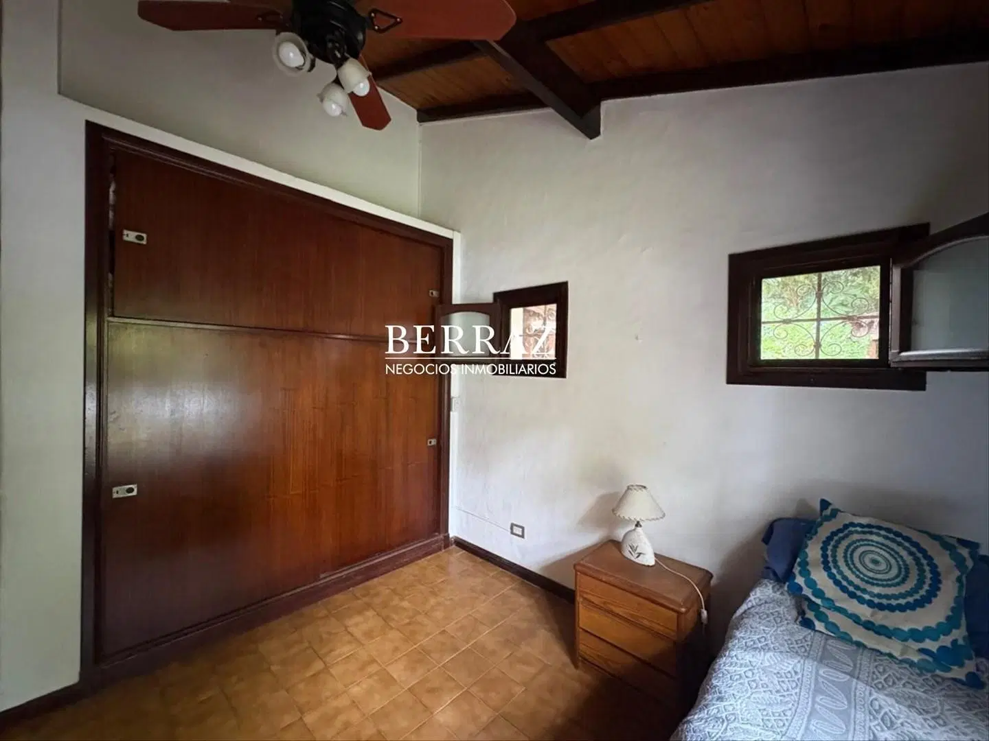Casa Venta 4 Dormitorios Barrio Aranjuez CC Lote de 900 m2 Escobar 8