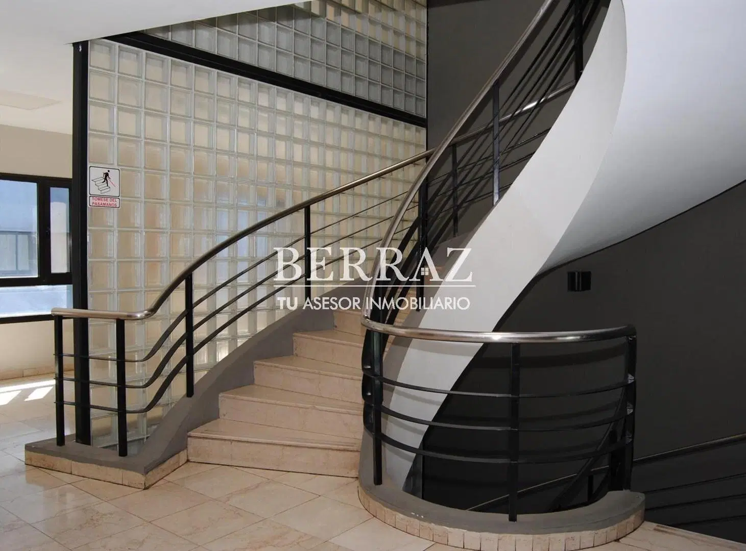 Oficina en Alquiler , 7 Ambientes Office Park Cibra 98 m2 Pilar 2