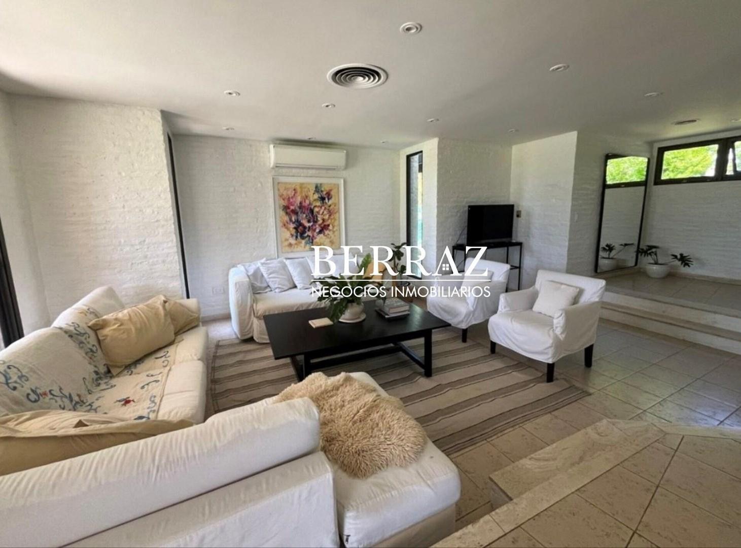 Casa Alquiler Temporal Amoblado 3 Dormitorios Barrio Los Lagartos CC Lote de 700 m2 Pilar