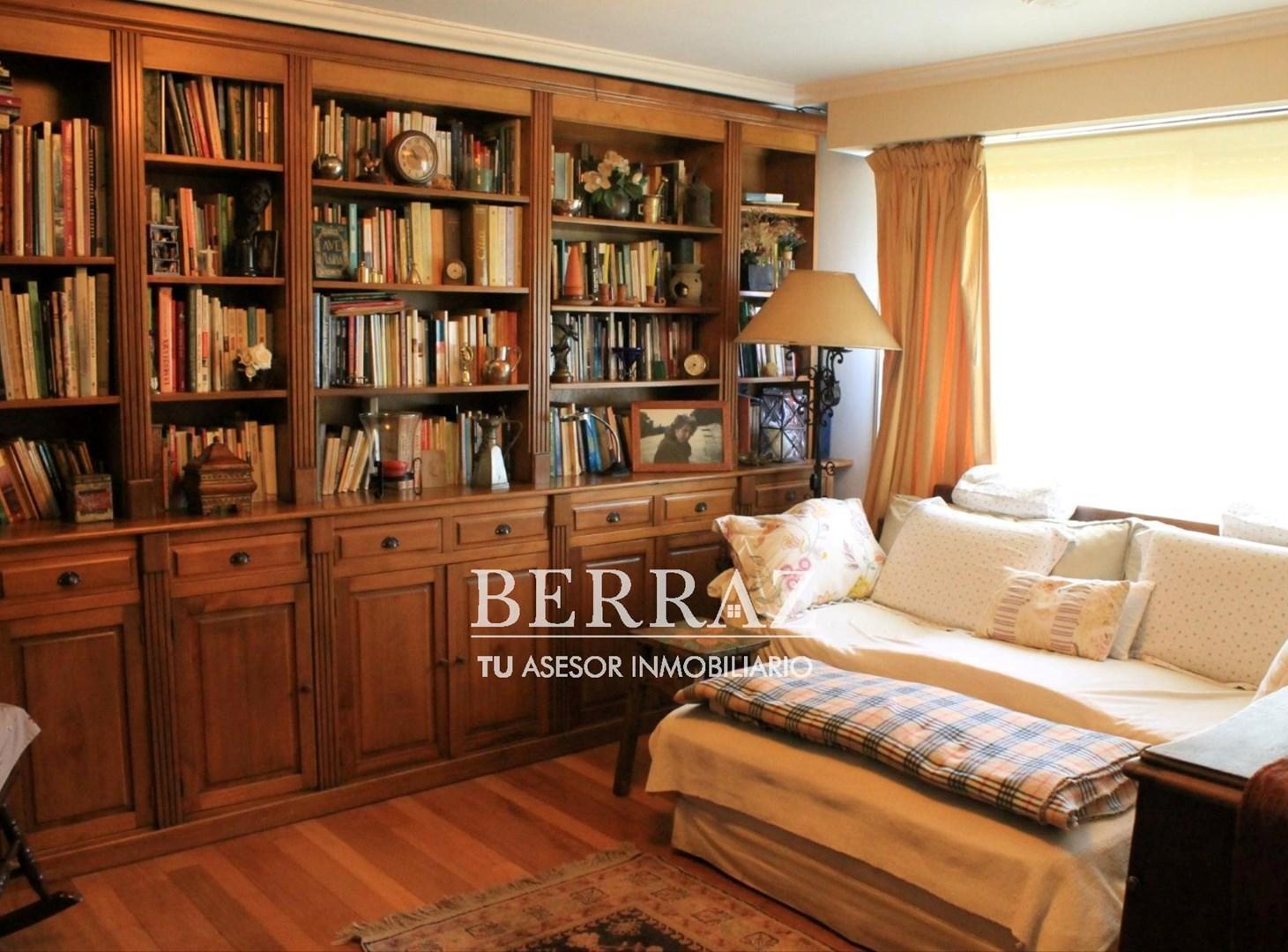 Casa venta 4 ambientes sobre lote central con vista al golf en Village Golf & Tennis CC Pilar