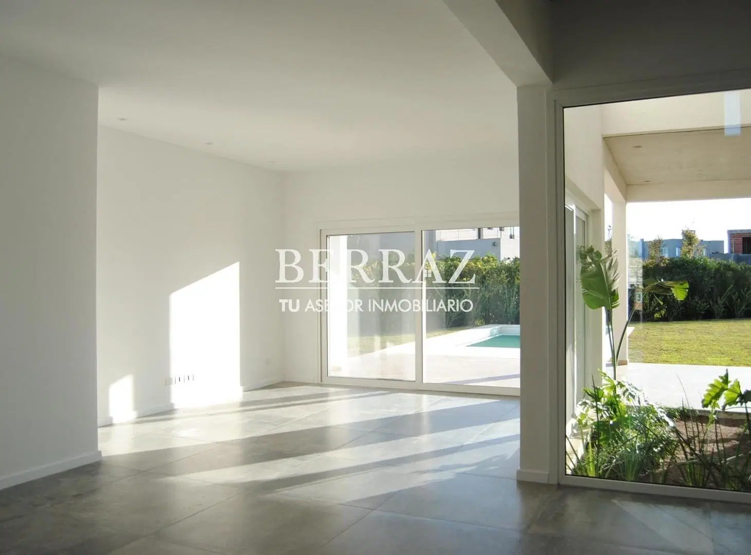 Casa venta 6 ambientes en Ayres Plaza lote de 677 m2 Pilar, Zona Norte 3