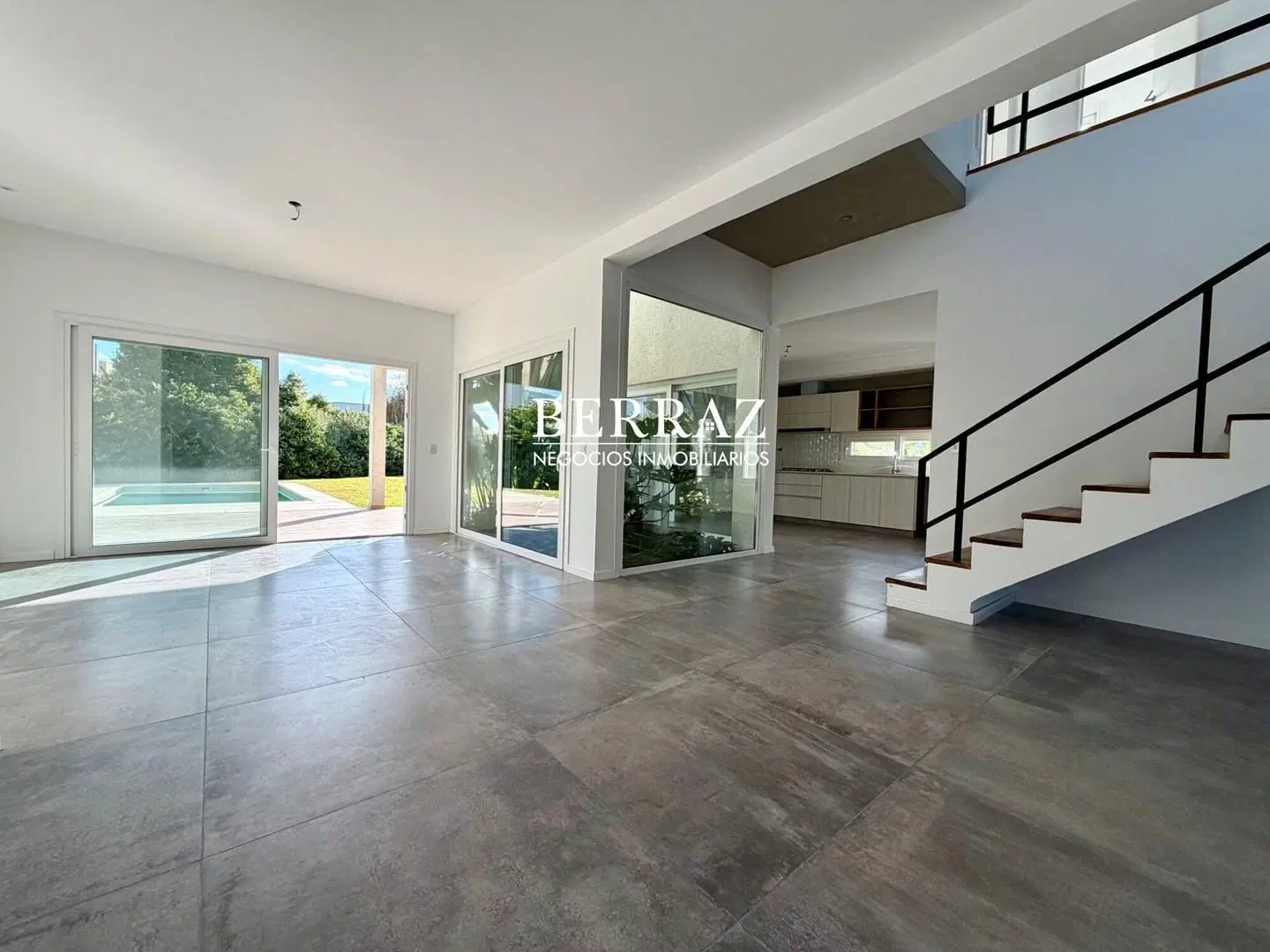 Casa venta 6 ambientes en Ayres Plaza lote de 677 m2 Pilar, Zona Norte 2