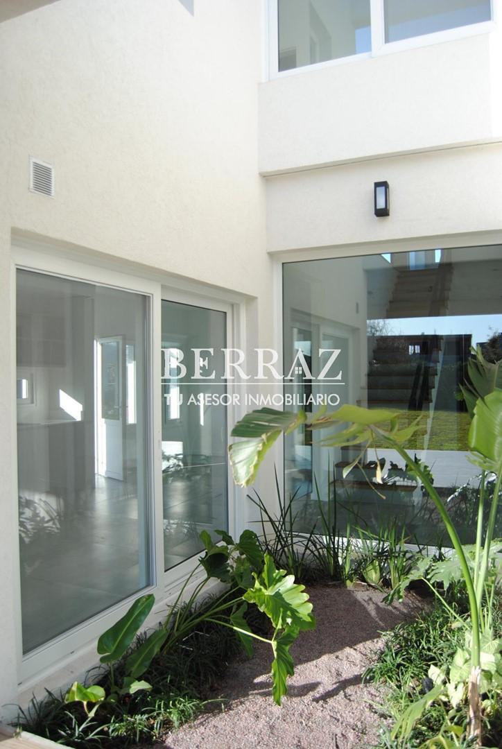Casa venta 6 ambientes en Ayres Plaza lote de 677 m2 Pilar, Zona Norte