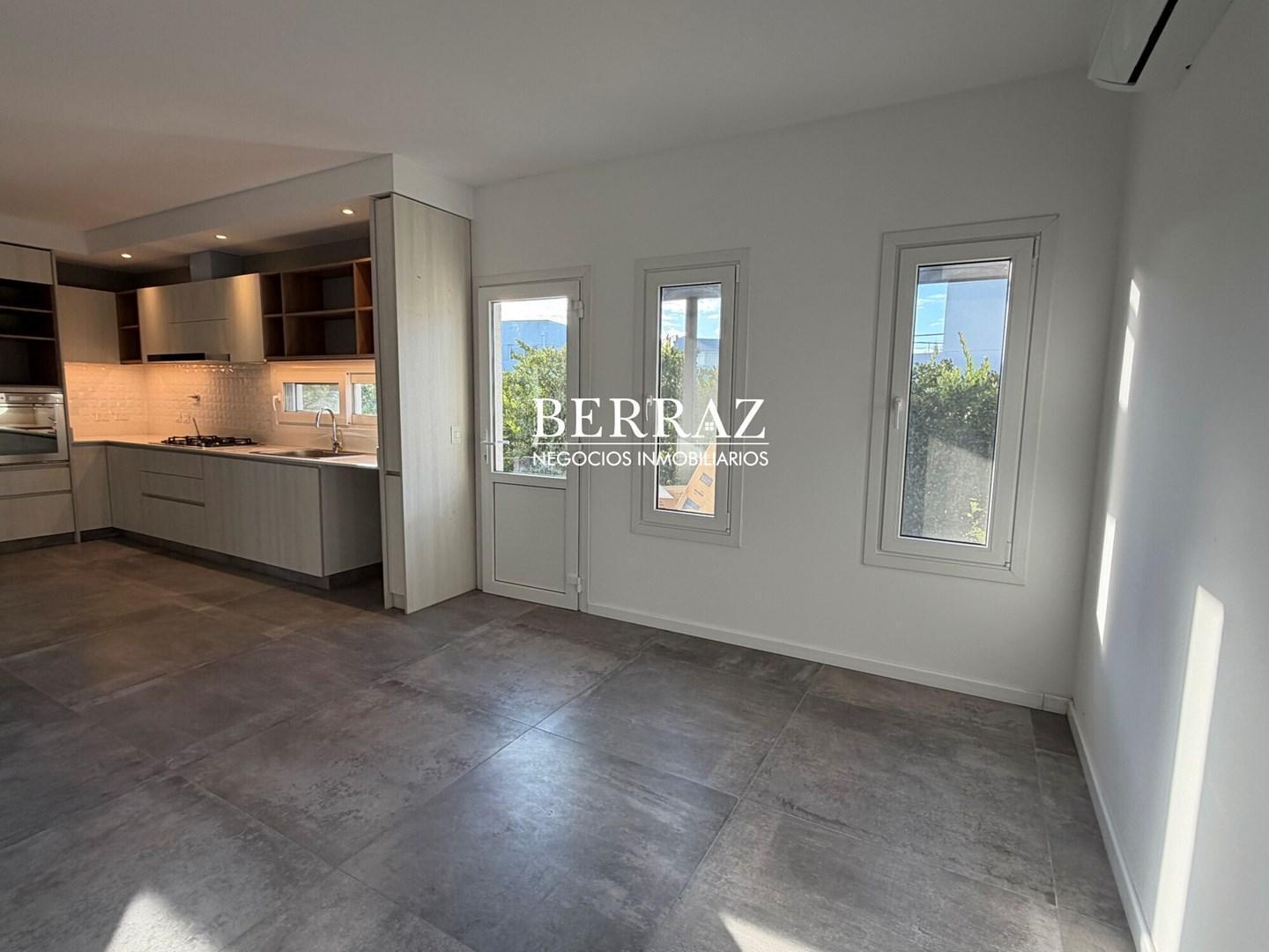 Casa venta 6 ambientes en Ayres Plaza lote de 677 m2 Pilar, Zona Norte