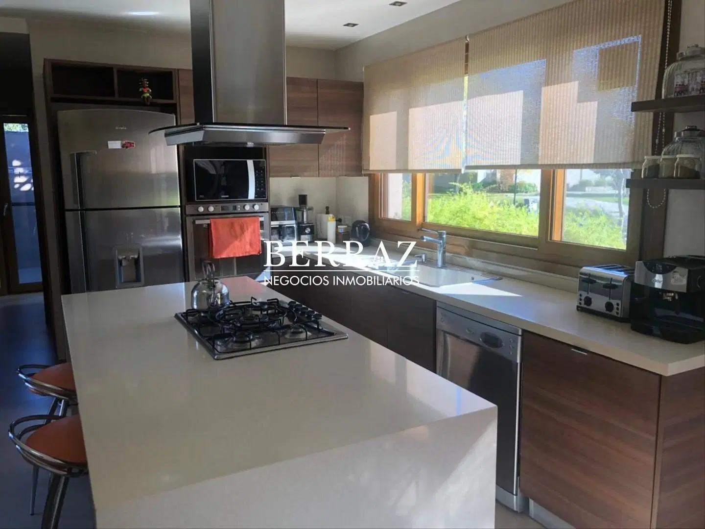 Casa Venta 3 Dormitorios Barrio La Paz Lote de 1500 m2 Estancias del Pilar, Pilar 3