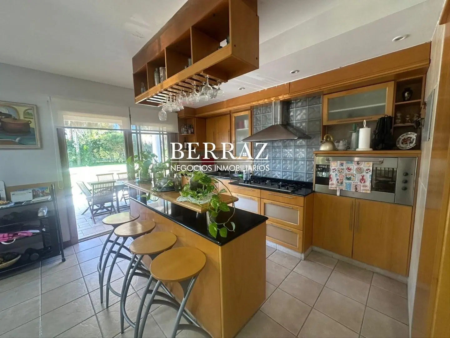 Casa Alquiler 5 Dormitorios Barrio Mapuche CC Lote de 1300 m2 Pilar, Zona Norte 3