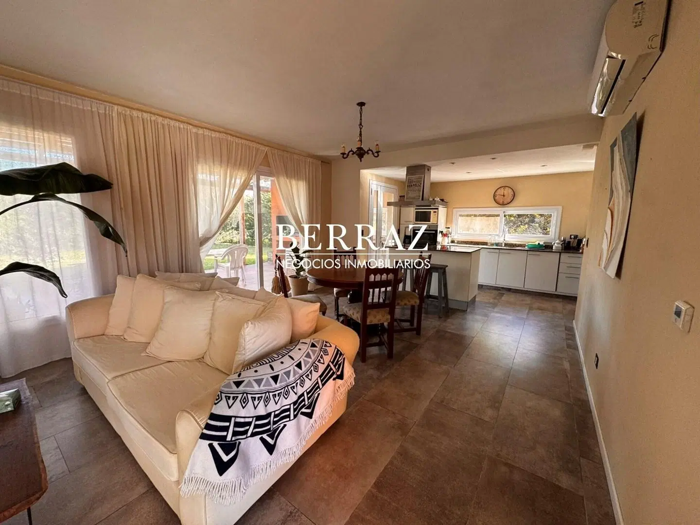 Casa Venta 3 Dormitorios Barrio Manzanares Chico Lote de 603 m2 Pilar, Zona Norte 2